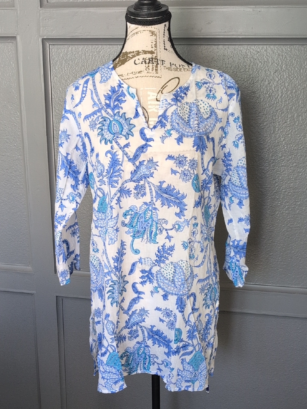 Roller Rabbit Blue & White Floral Tunic Top